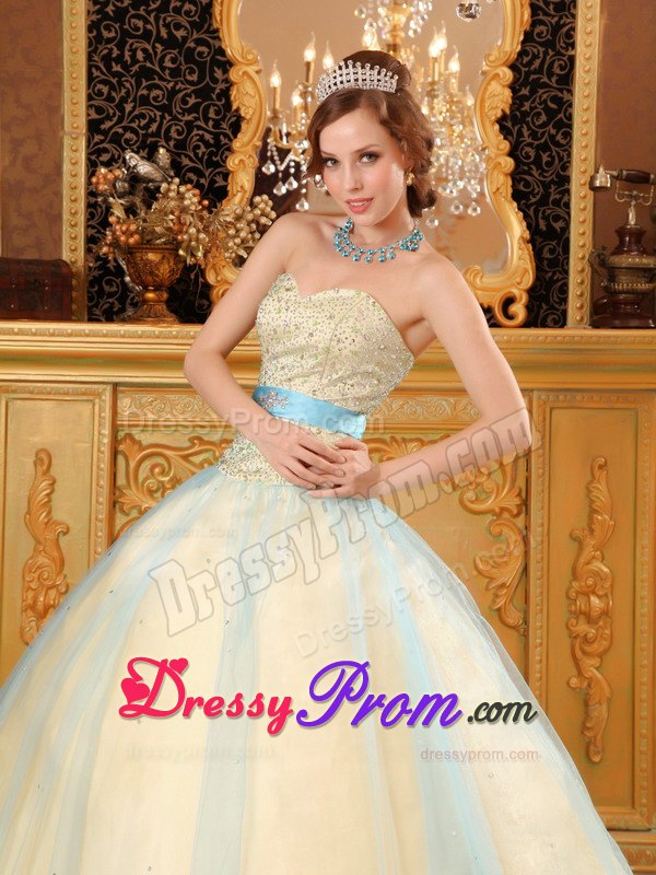 A-line Sweetheart Beading Quinceanera Dress in Light Yellow