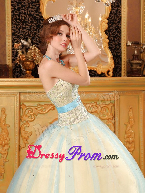 A-line Sweetheart Beading Quinceanera Dress in Light Yellow