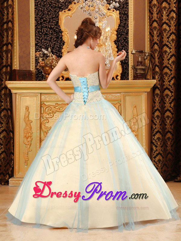 A-line Sweetheart Beading Quinceanera Dress in Light Yellow