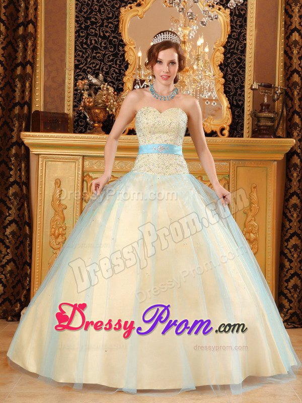 A-line Sweetheart Beading Quinceanera Dress in Light Yellow