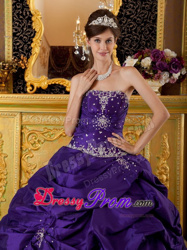 Strapless Floor-length Purple Sweet Sixteen Dresses with Appliques