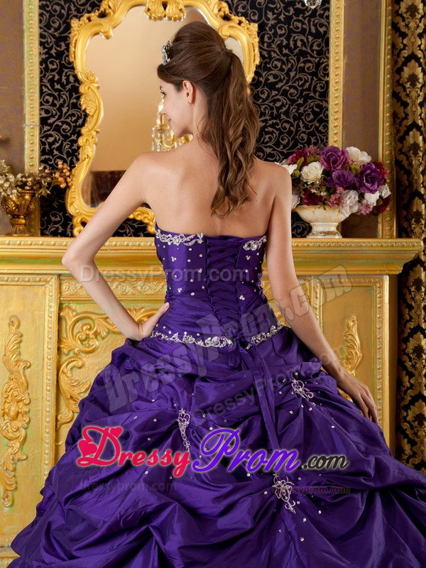 Strapless Floor-length Purple Sweet Sixteen Dresses with Appliques