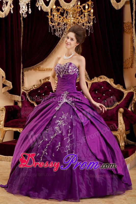 Purple Sweetheart Floor-length Sweet 15 Dresses with Appliques