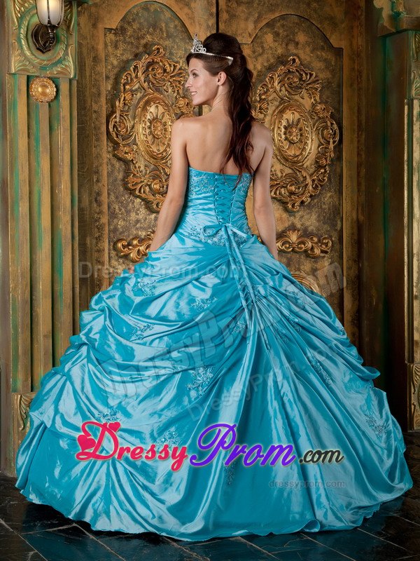 Blue Ball Gown Strapless Floor-length Quinceanera Dress with Appliques