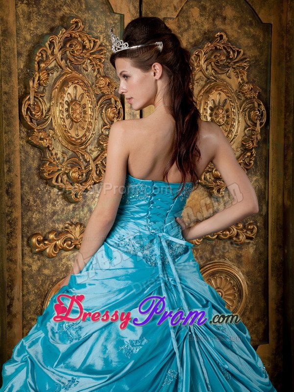 Blue Ball Gown Strapless Floor-length Quinceanera Dress with Appliques