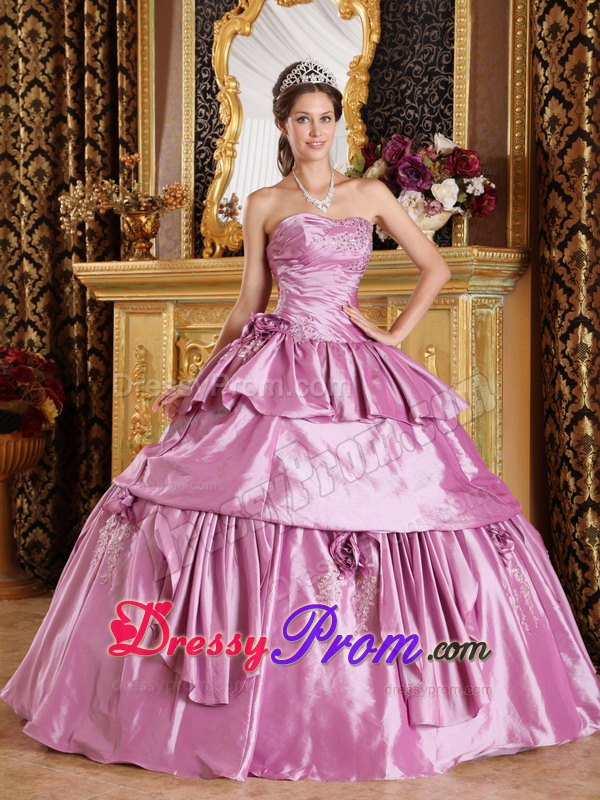 Strapless Floor-length Lavender Ruffled Beading Quinceanera Gown
