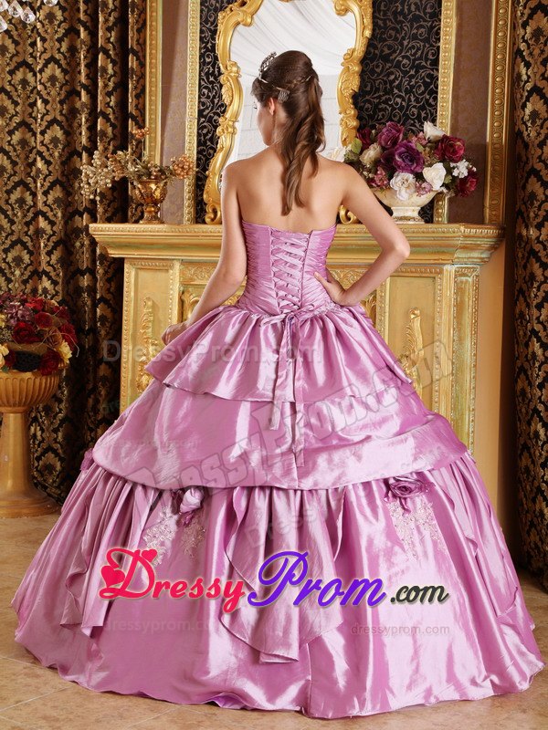 Strapless Floor-length Lavender Ruffled Beading Quinceanera Gown