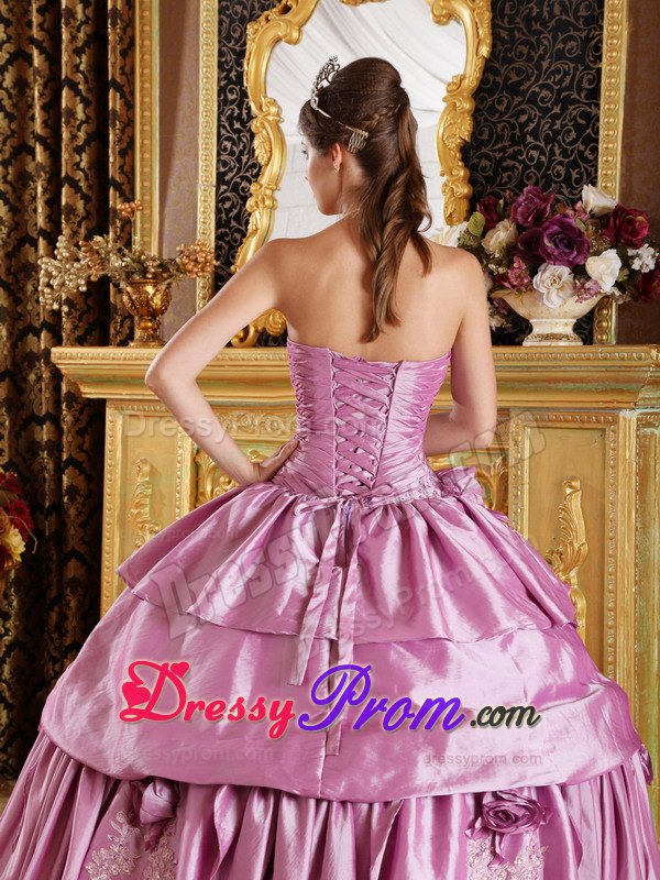 Strapless Floor-length Lavender Ruffled Beading Quinceanera Gown