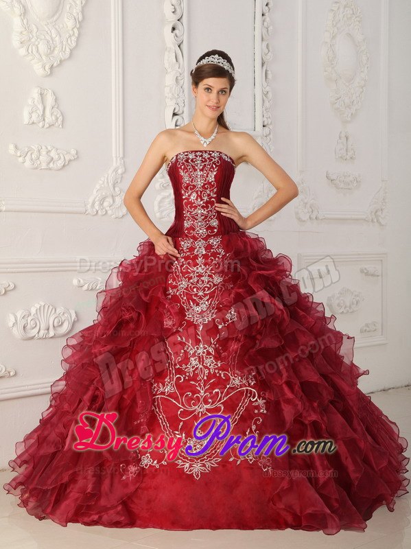 Embroidery Ruffled Wine Red Sweet Sixteen Quinceanera Dresses