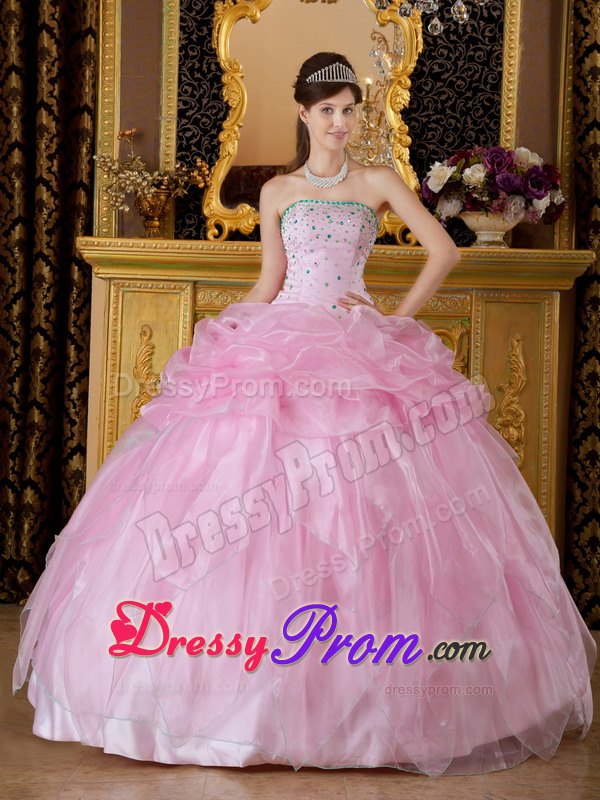 Light Pink Ball Gown Organza Beading Dresses For a Quinceanera