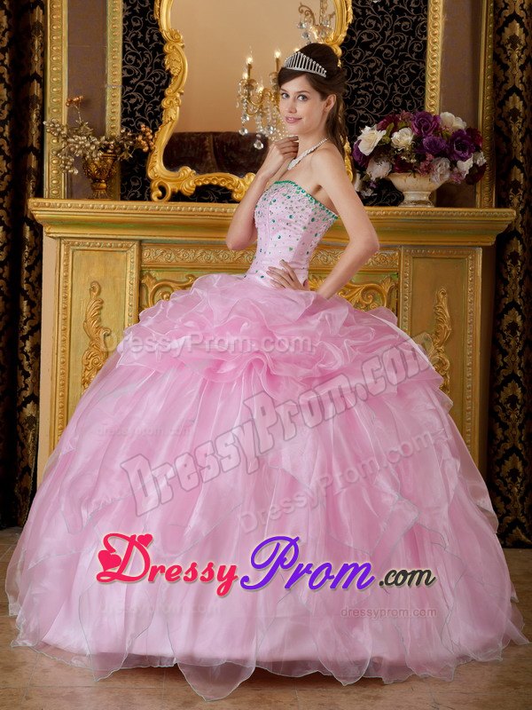 Light Pink Ball Gown Organza Beading Dresses For a Quinceanera
