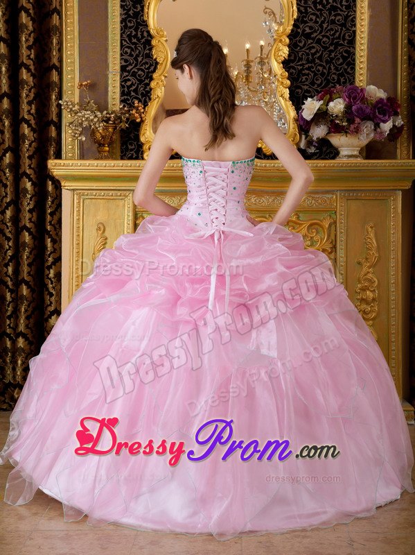Light Pink Ball Gown Organza Beading Dresses For a Quinceanera