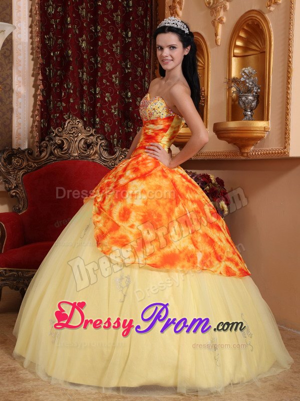 Light Yellow Tulle Beading Sweetheart Dresses For Quinceaneras