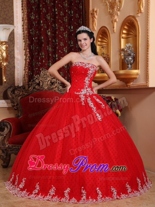 Red Lace Appliques Tulle Sweet Sixteen Quinceanera Dresses