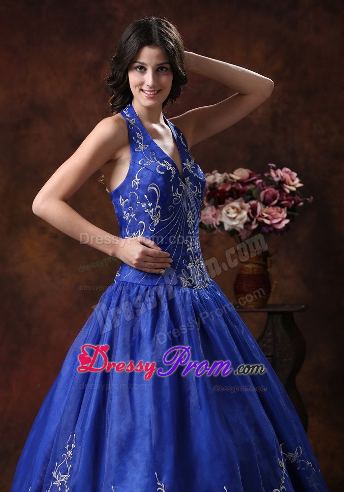 Halter Embroidery Peacock Blue Organza Quinceanera Dresses