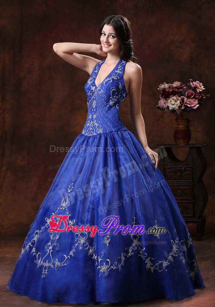 Halter Embroidery Peacock Blue Organza Quinceanera Dresses