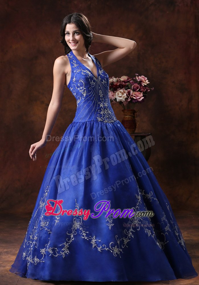 Halter Embroidery Peacock Blue Organza Quinceanera Dresses