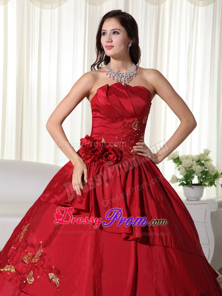 Wine Red Hand Flowers Strapless Taffeta Quinceanera Dresses