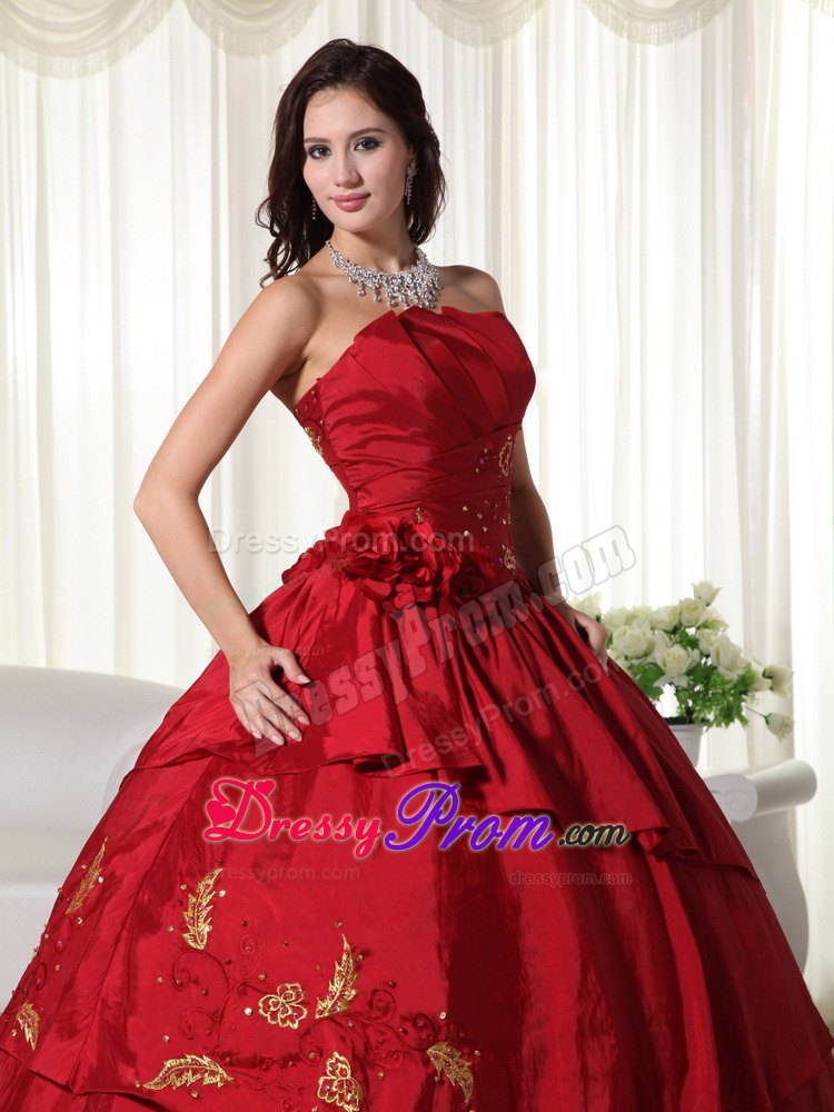 Wine Red Hand Flowers Strapless Taffeta Quinceanera Dresses