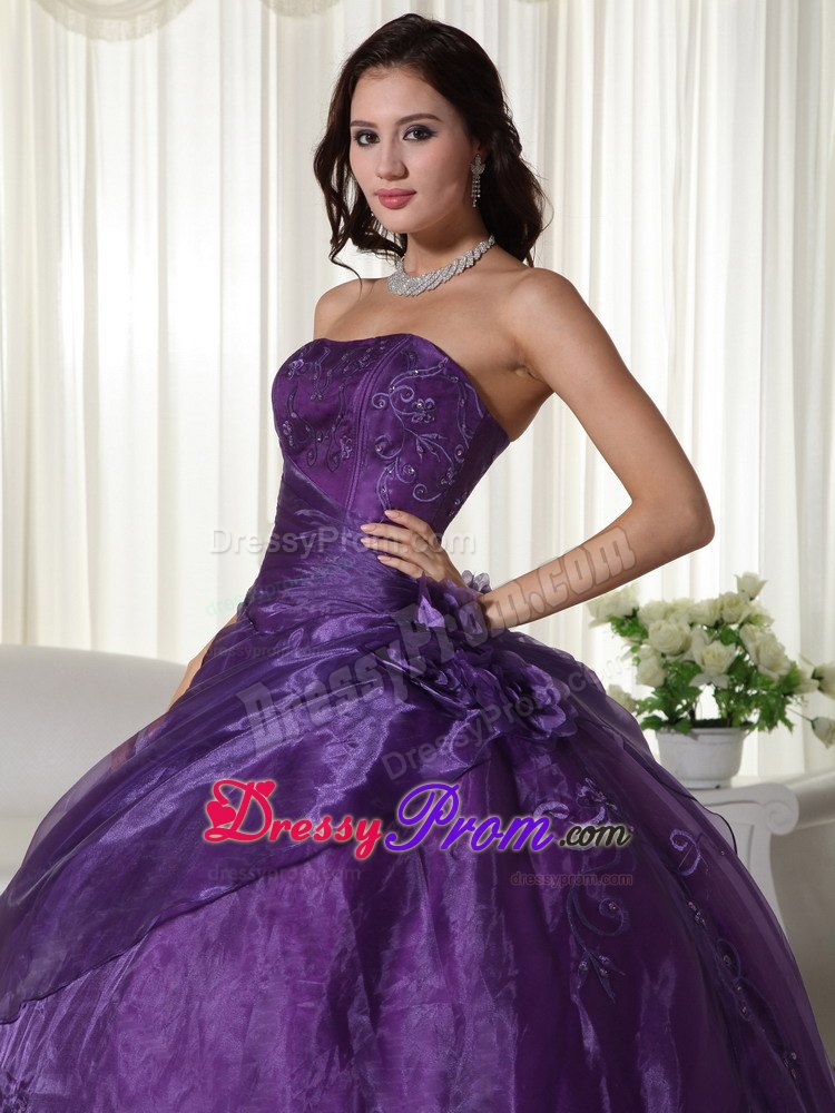 Purple Handle Flowers Beading Strapless Tulle Quinceanera Dress