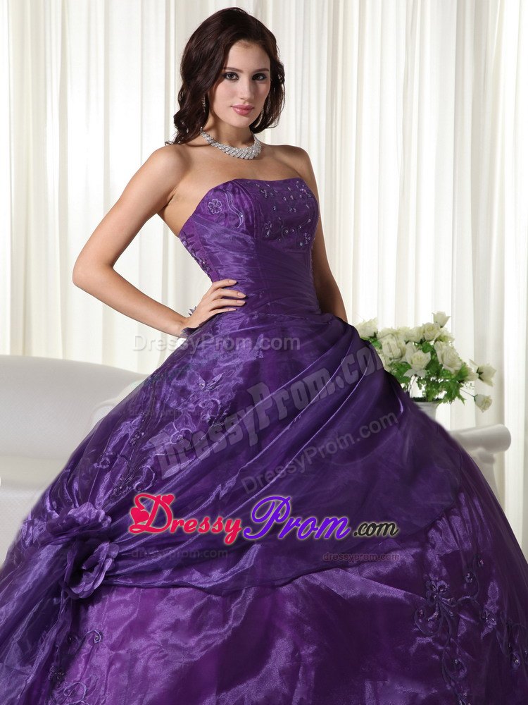 Purple Handle Flowers Beading Strapless Tulle Quinceanera Dress