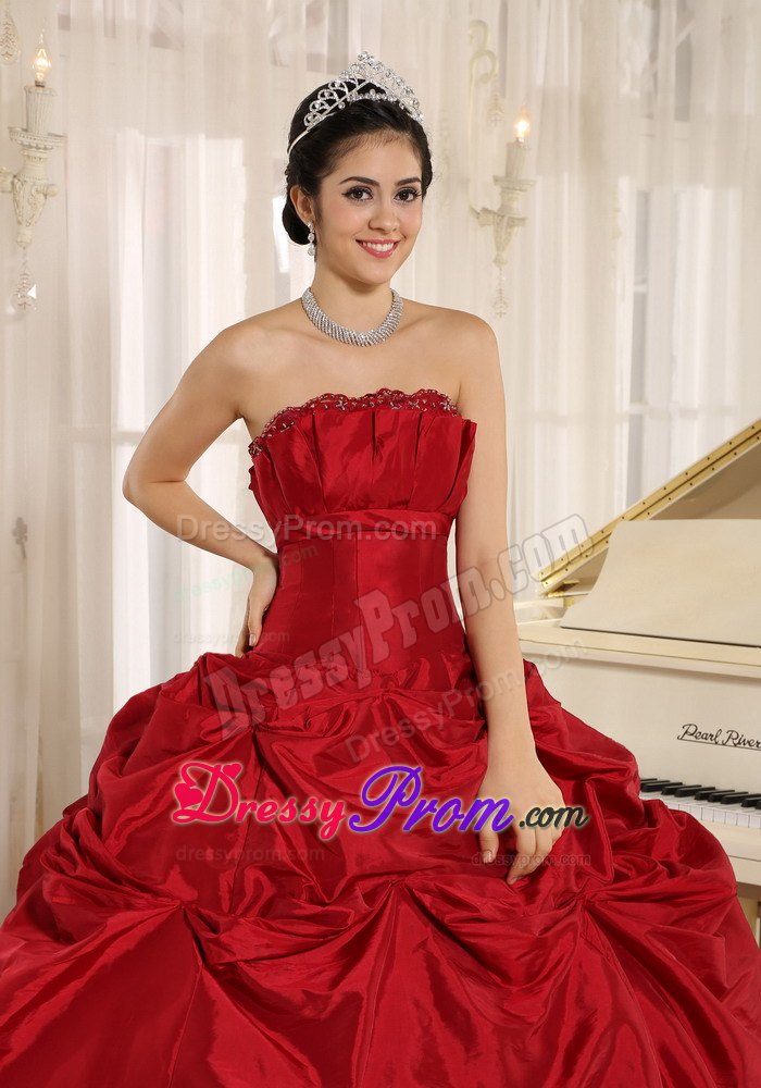 Custom Made 2014 Wine Red Taffeta Quinceanera Dress with Pick-ups