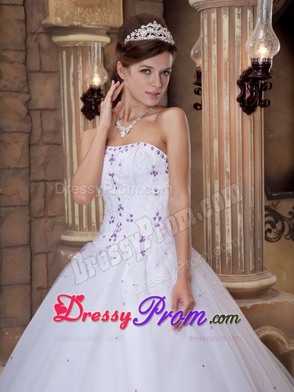Embroidery Strapless White Beading Sweet 15 Quinceanera Dresses