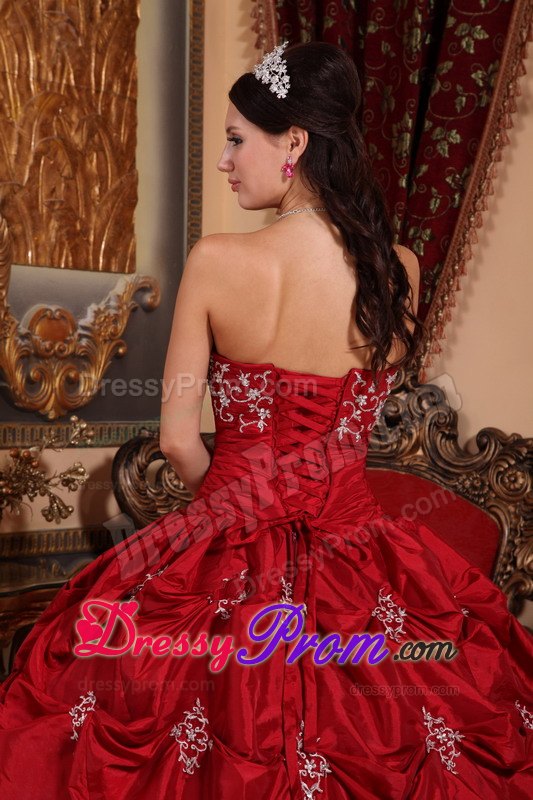 Ruched Appliques Wine Red Taffeta Quinceanera Dress with Pick-ups