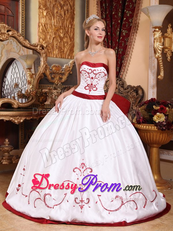 White Embroidery Red Decorations Sweet Sixteen Quinceanera Dress