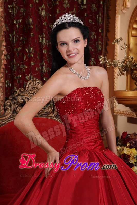 Pleated Ruching Appliques Red Taffeta Sweet 15 Quinceanera Dress