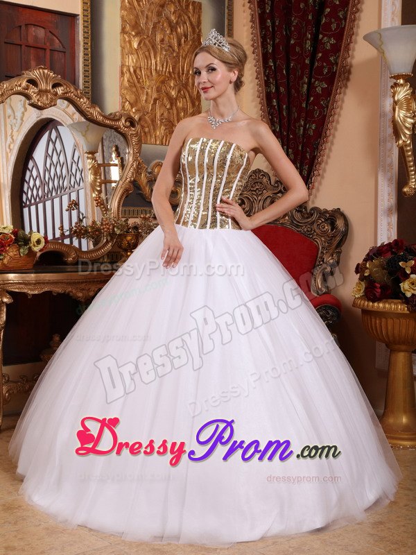Sequins White Tulle Strapless Sweet Sixteen Quinceanera Dresses