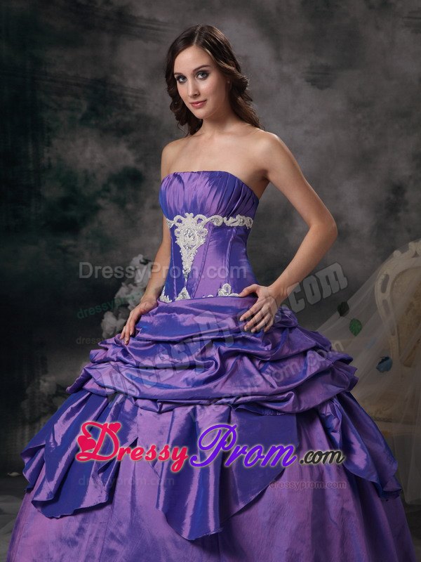 Appliques Lavender Pick-ups Taffeta Sweet 16 Quinceanera Dresses