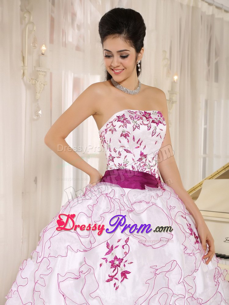 Ruffled Layers Embroidery White Quinceanera Dresses with Sashes