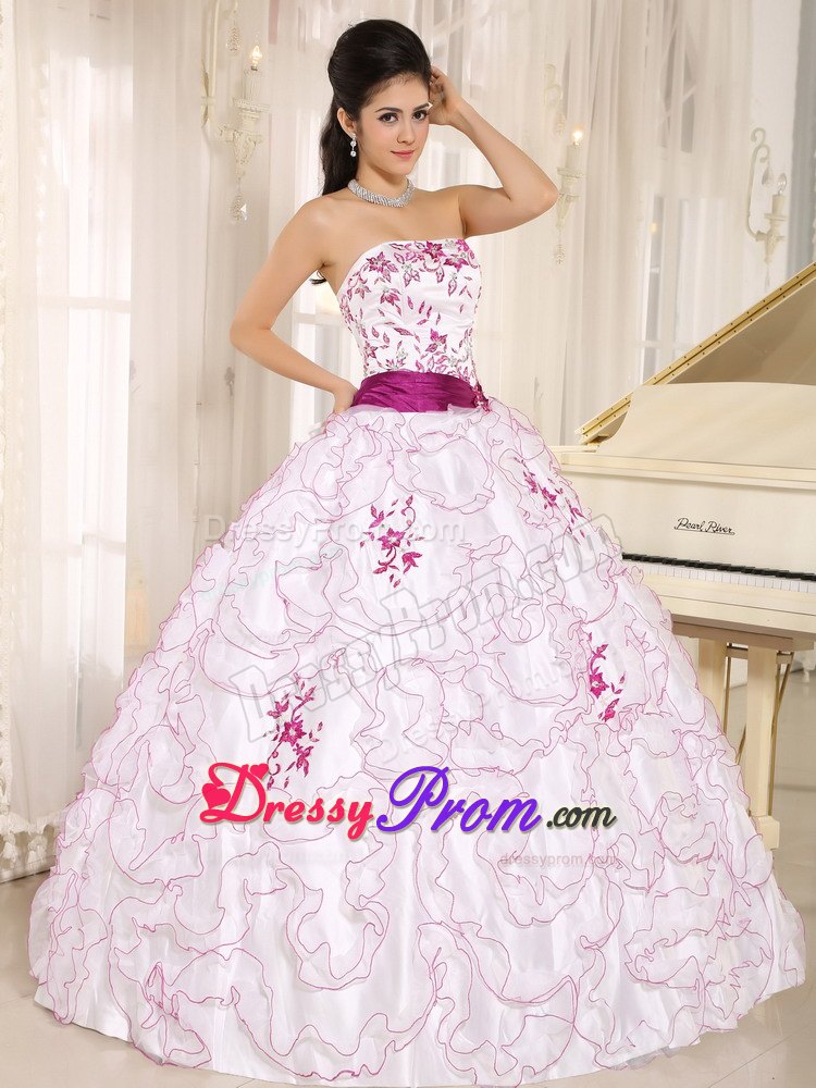 Ruffled Layers Embroidery White Quinceanera Dresses with Sashes