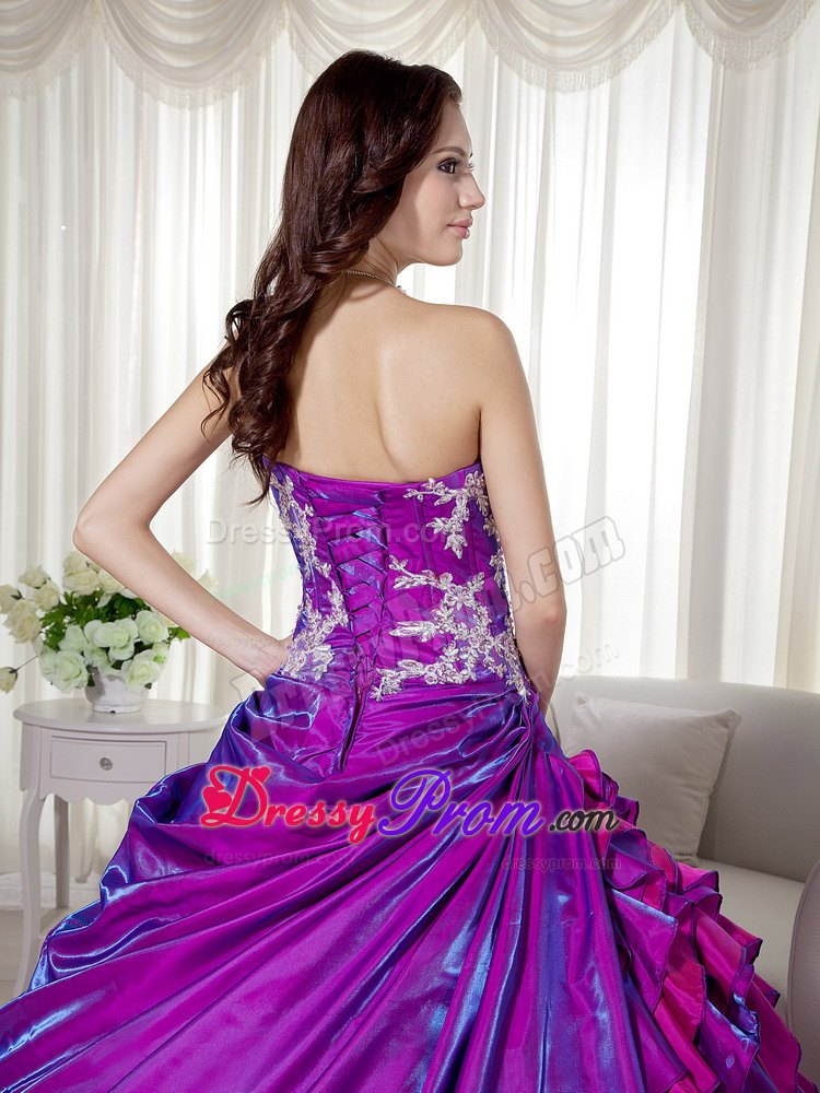 Strapless Appliques Ruffled Floor-length Purple Taffeta Quinceanera Gowns