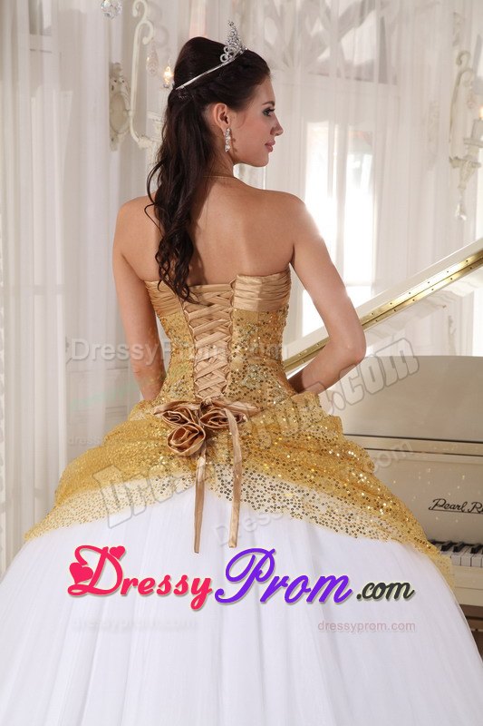 Halter Top Appliques Ruched Tulle and Sequin Back Out Quinceanera Dress