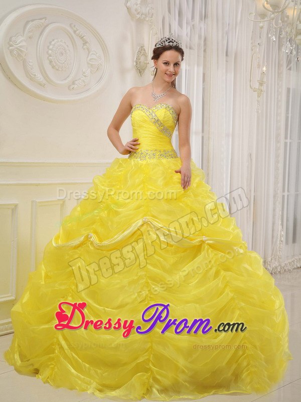 Pick Ups Beading Sweetheart Floor-length Yellow Organza Quinceanera Gowns