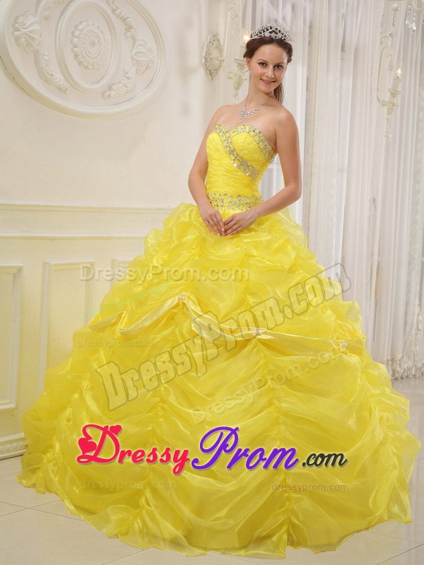Pick Ups Beading Sweetheart Floor-length Yellow Organza Quinceanera Gowns