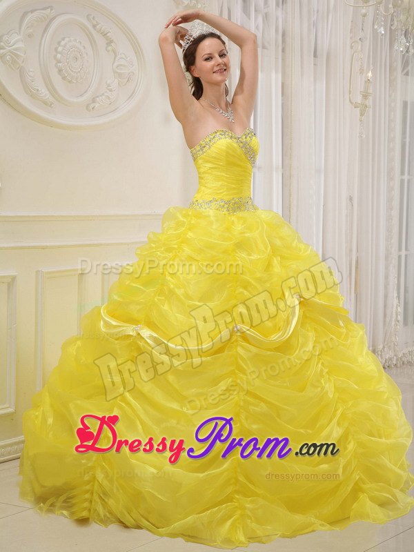 Pick Ups Beading Sweetheart Floor-length Yellow Organza Quinceanera Gowns