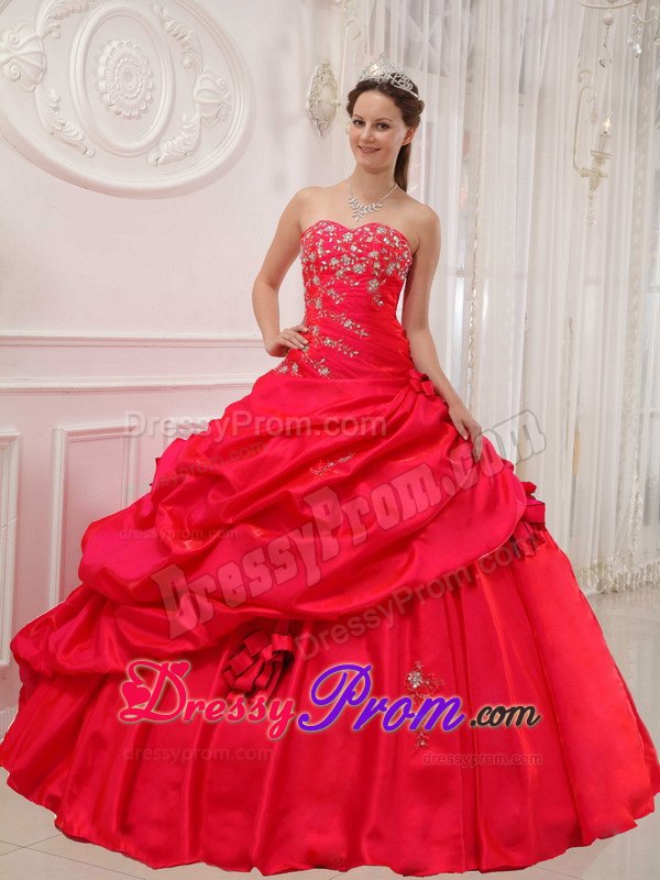 Hand Made Flowers Sweetheart Appliques Taffeta Red Quinceanera Gowns