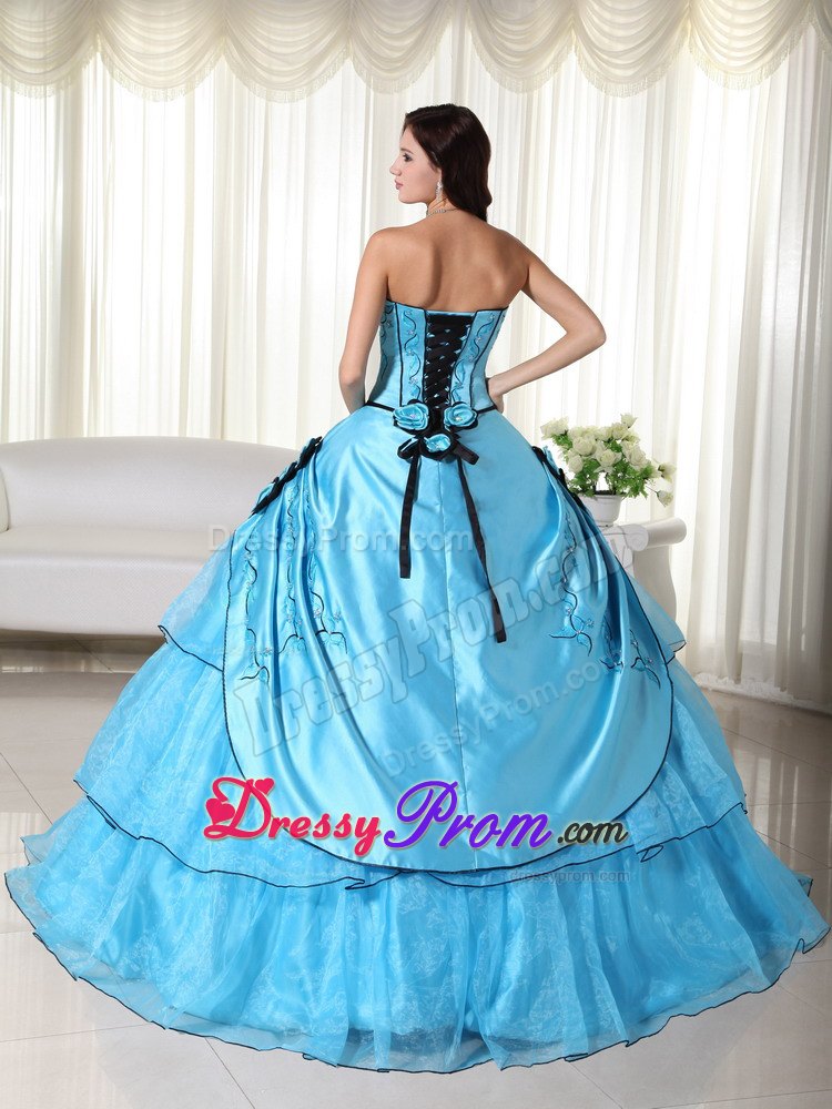 Beading Strapless Appliques Handmade Flowers Layered Sweet 16 Dresses