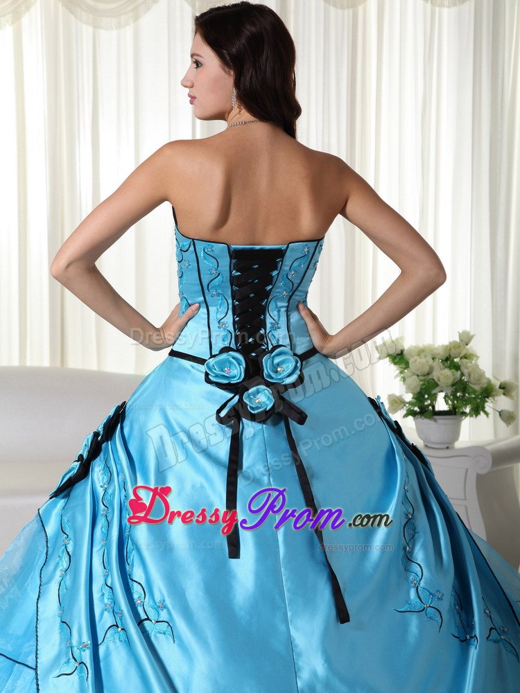 Beading Strapless Appliques Handmade Flowers Layered Sweet 16 Dresses