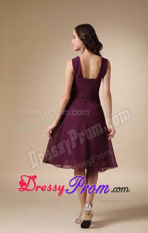 Hand Made Flower V-neck Knee-length Chiffon Dark Purple Prom Party Dress