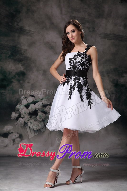 Lace Appliques One Shoulder Organza Mini-length White Prom Dresses