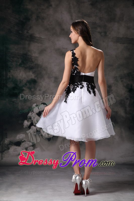 Lace Appliques One Shoulder Organza Mini-length White Prom Dresses