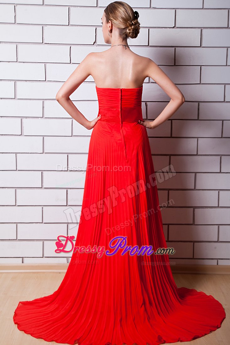Red Column Strapless Pleated Prom Dress with Bowknot Brush Train