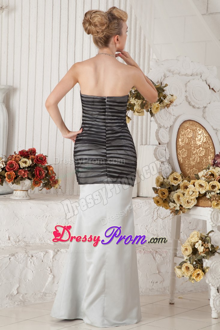 Sweetheart Black and Ivory Mermaid Ruched Prom Dress Satin