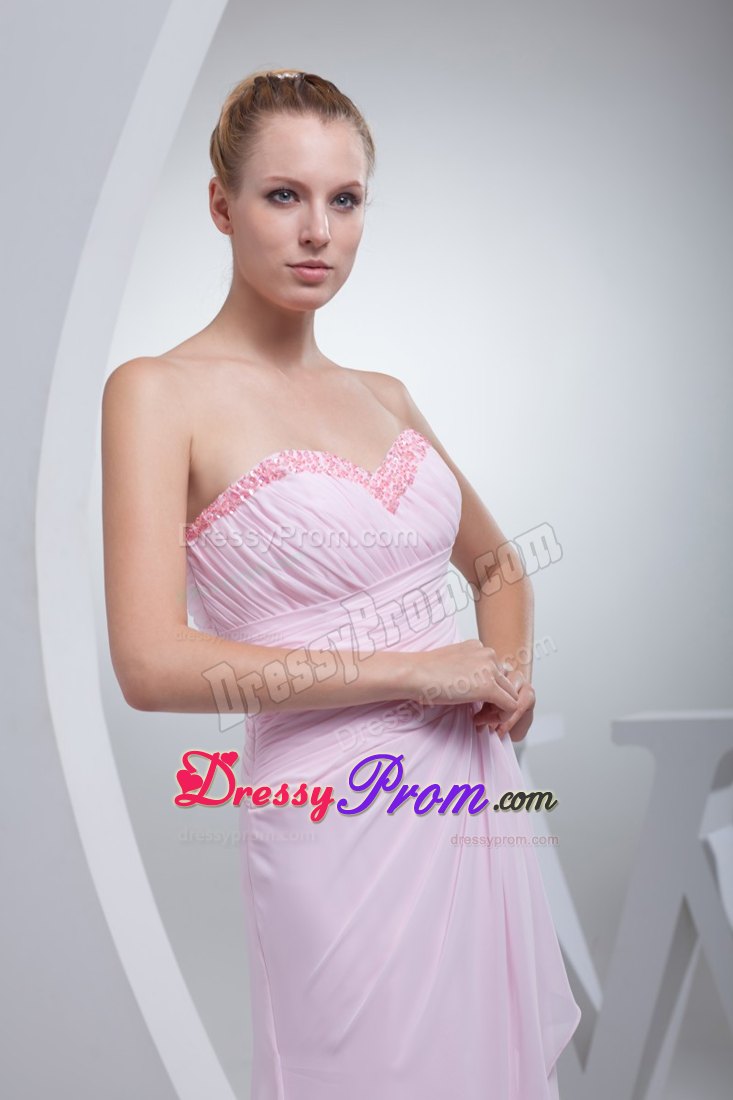 Stylish Ruched Baby Pink Chiffon Prom Gowns Beaded under 200