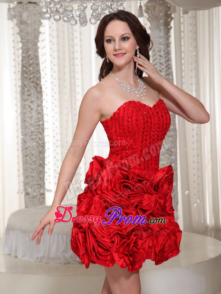 Mini-length Red Sweetheart Prom Dress With Hand Made Flowers