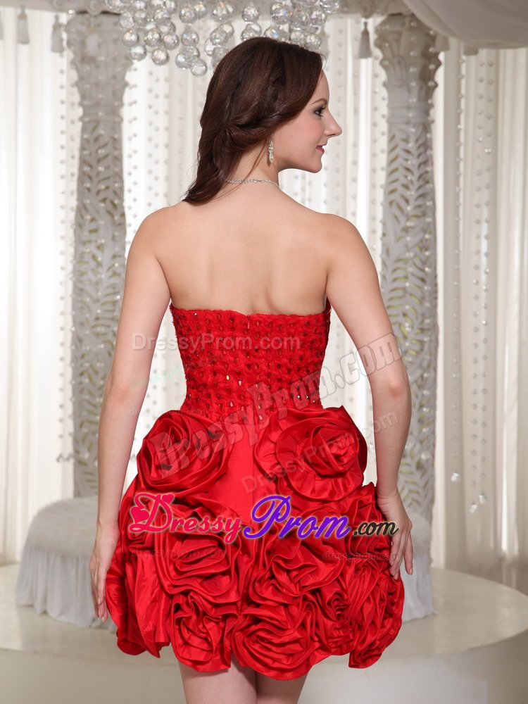 Mini-length Red Sweetheart Prom Dress With Hand Made Flowers